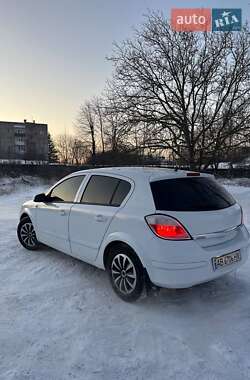 Хэтчбек Opel Astra 2005 в Немирове