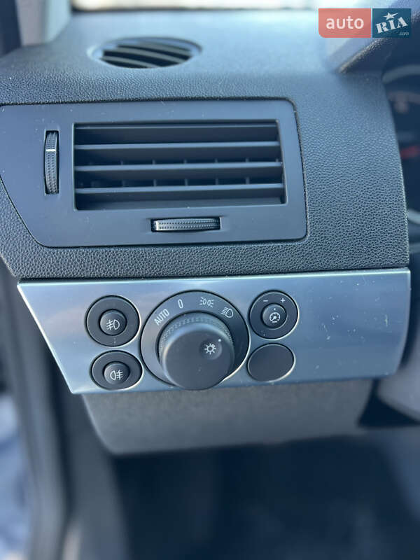 Универсал Opel Astra 2009 в Луцке