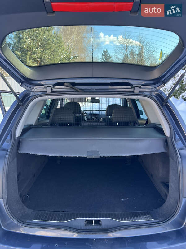 Универсал Opel Astra 2009 в Луцке