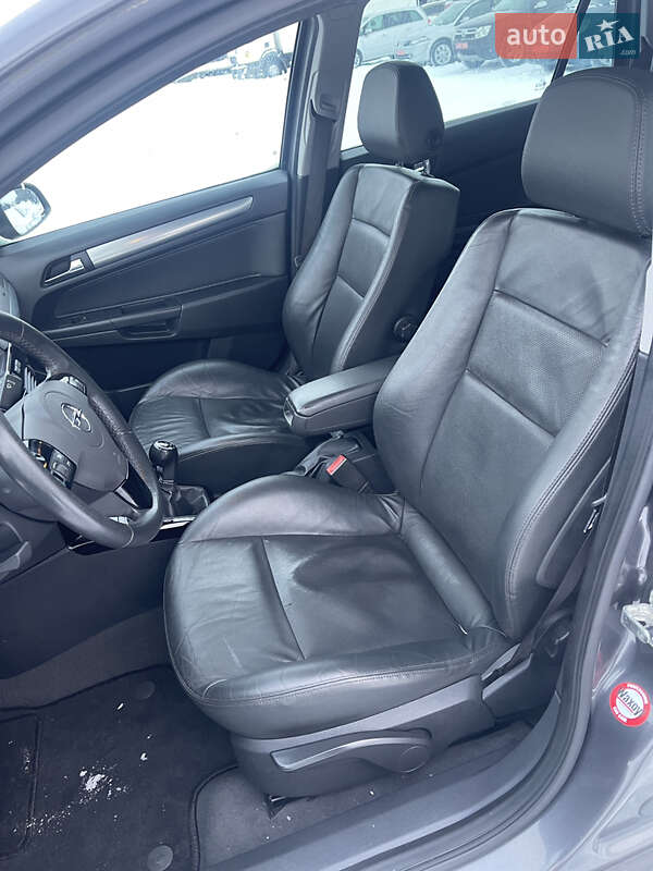 Универсал Opel Astra 2009 в Луцке фото 14 Универсал Opel Astra 2009 в Луцке