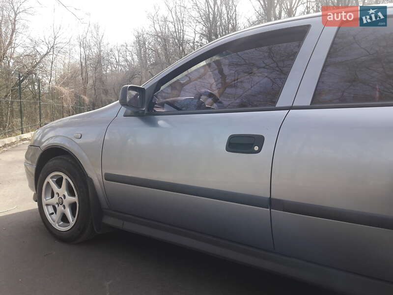 Седан Opel Astra 2006 в Умани фото 4 Седан Opel Astra 2006 в Умани