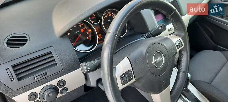 Универсал Opel Astra 2008 в Немирове