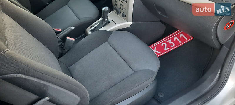 Универсал Opel Astra 2008 в Немирове