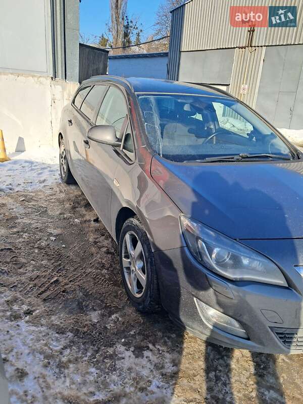 Универсал Opel Astra 2011 в Киеве фото 9 Универсал Opel Astra 2011 в Киеве