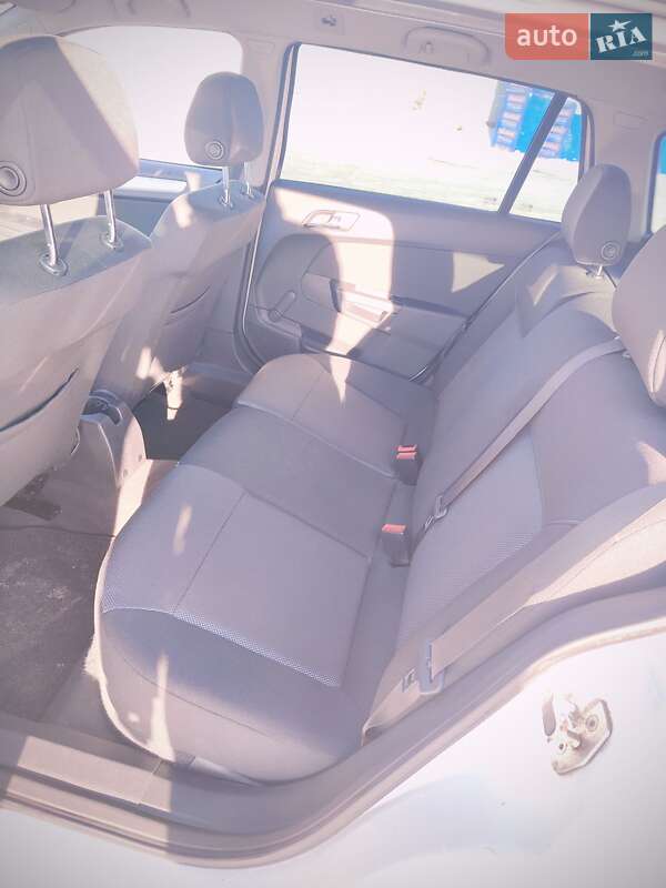 Универсал Opel Astra 2011 в Белой Церкви фото 27 Универсал Opel Astra 2011 в Белой Церкви