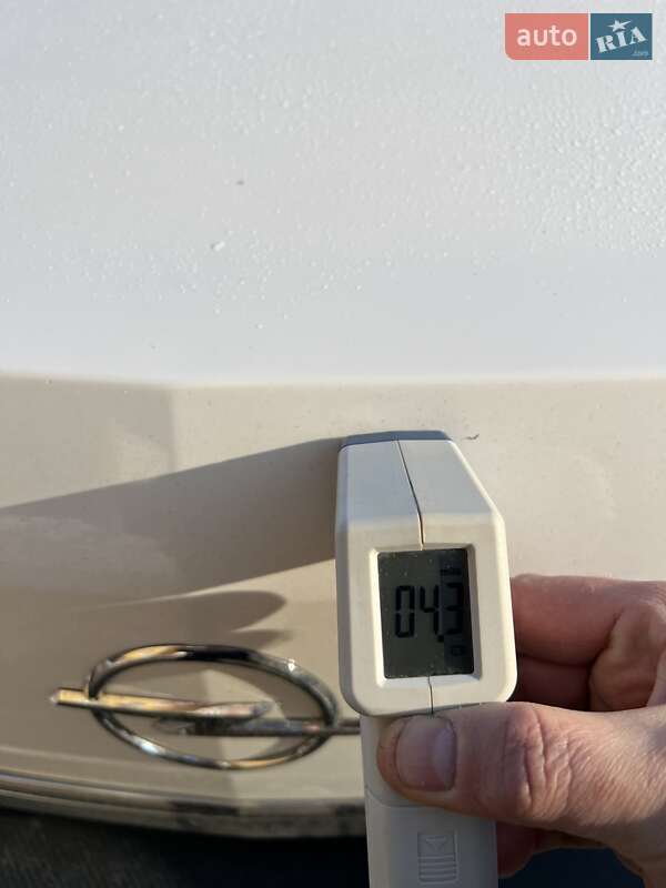 Седан Opel Astra 2013 в Киеве фото 39 Седан Opel Astra 2013 в Киеве