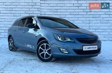 Универсал Opel Astra 2011 в Киеве