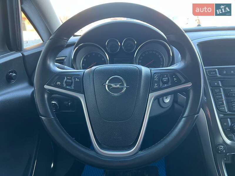 Универсал Opel Astra 2011 в Киеве фото 15 Универсал Opel Astra 2011 в Киеве