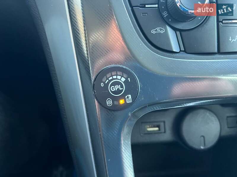 Универсал Opel Astra 2011 в Киеве фото 27 Универсал Opel Astra 2011 в Киеве