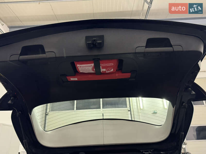 Универсал Opel Astra 2013 в Киеве