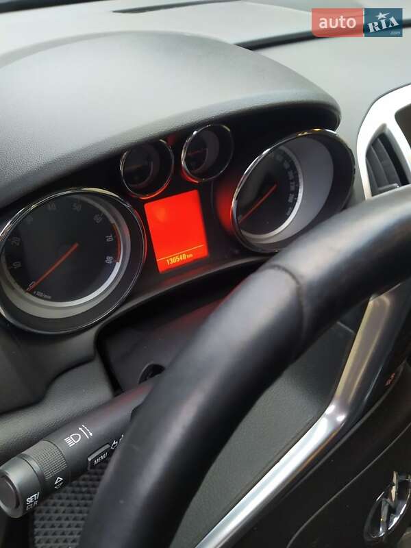 Хэтчбек Opel Astra 2013 в Чернигове фото 5 Хэтчбек Opel Astra 2013 в Чернигове