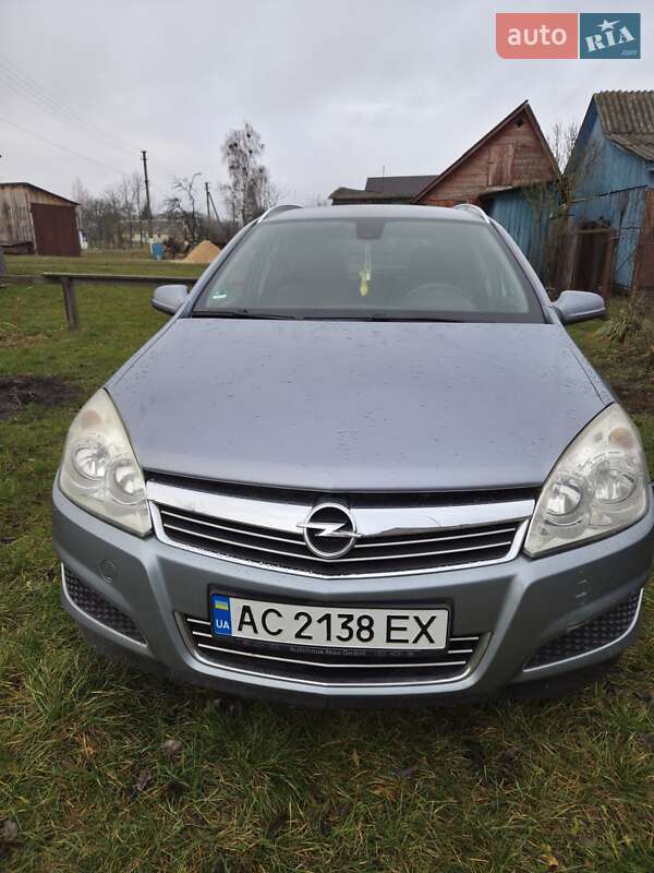 Универсал Opel Astra 2007 в Луцке