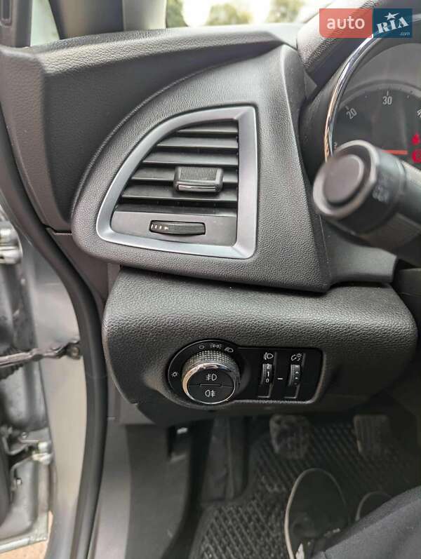 Универсал Opel Astra 2013 в Ивано-Франковске фото 10 Универсал Opel Astra 2013 в Ивано-Франковске