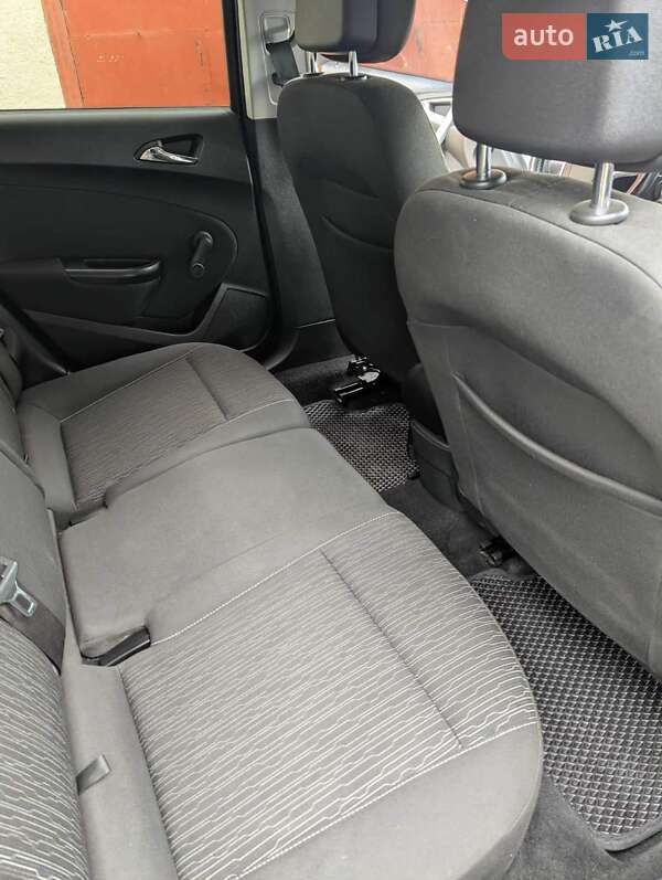 Универсал Opel Astra 2013 в Ивано-Франковске фото 13 Универсал Opel Astra 2013 в Ивано-Франковске