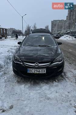 Універсал Opel Astra 2014 в Жовкві