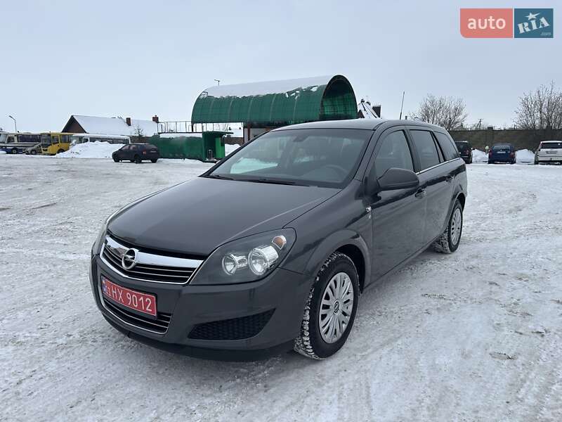 Универсал Opel Astra 2010 в Луцке фото Универсал Opel Astra 2010 в Луцке