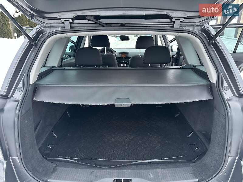 Универсал Opel Astra 2010 в Луцке фото 20 Универсал Opel Astra 2010 в Луцке