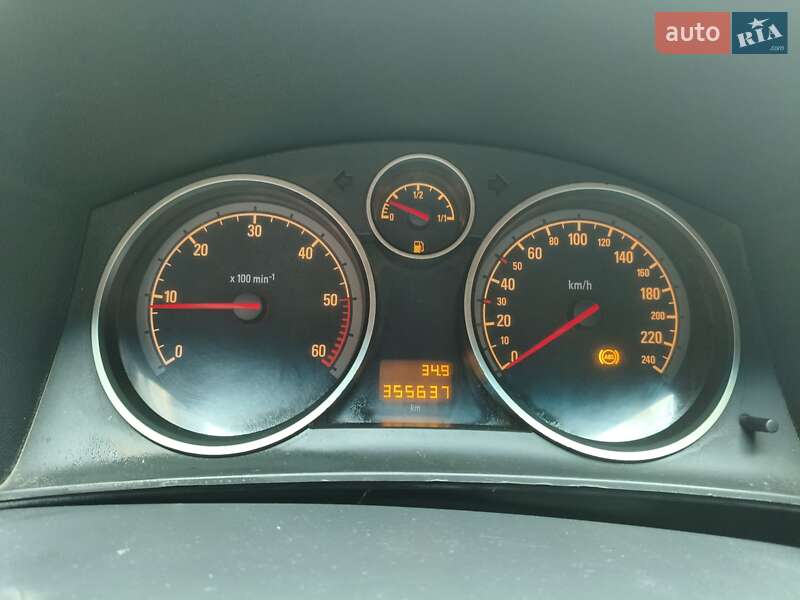 Универсал Opel Astra 2004 в Ивано-Франковске фото 19 Универсал Opel Astra 2004 в Ивано-Франковске