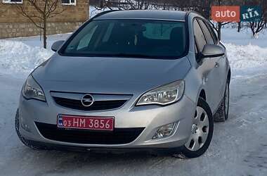 Универсал Opel Astra 2011 в Кременце