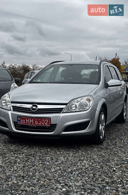 Универсал Opel Astra 2008 в Полтаве