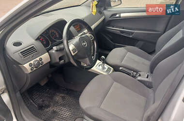 Хетчбек Opel Astra 2007 в Житомирі