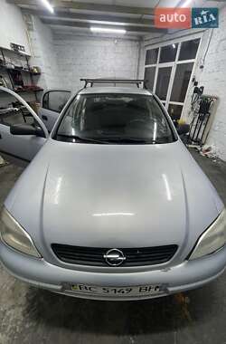 Седан Opel Astra 2004 в Стрые