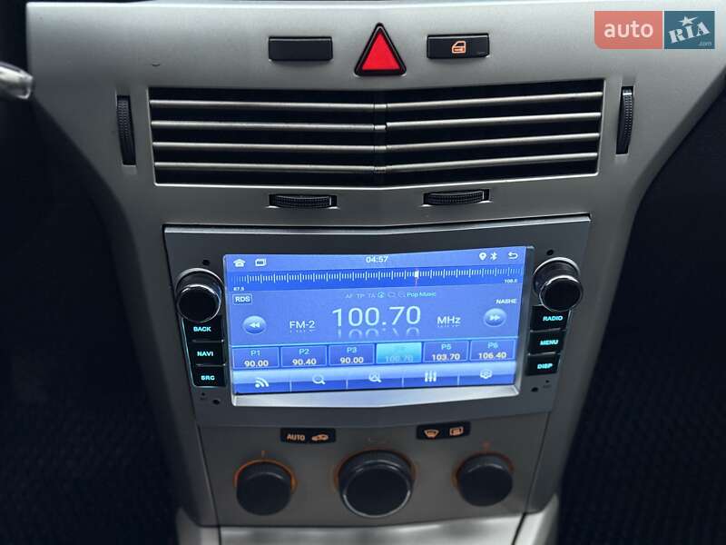 Универсал Opel Astra 2007 в Ровно