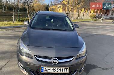 Универсал Opel Astra 2015 в Калуше