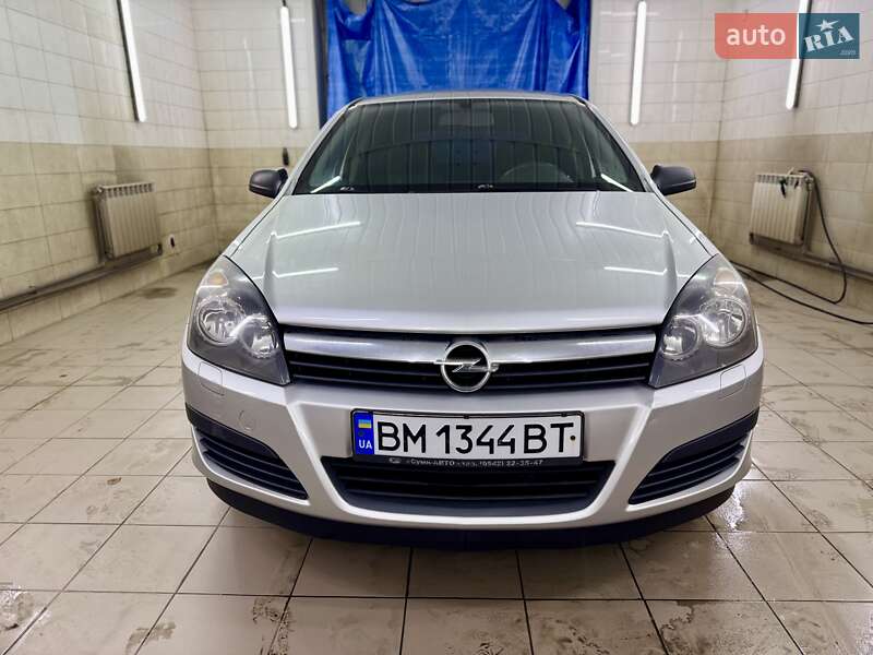 Хэтчбек Opel Astra 2006 в Сумах