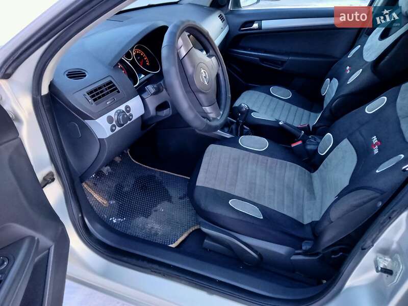 Универсал Opel Astra 2005 в Тернополе фото 29 Универсал Opel Astra 2005 в Тернополе
