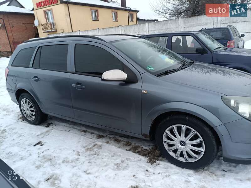 Универсал Opel Astra 2006 в Луцке