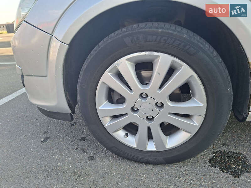 Хэтчбек Opel Astra 2005 в Николаеве