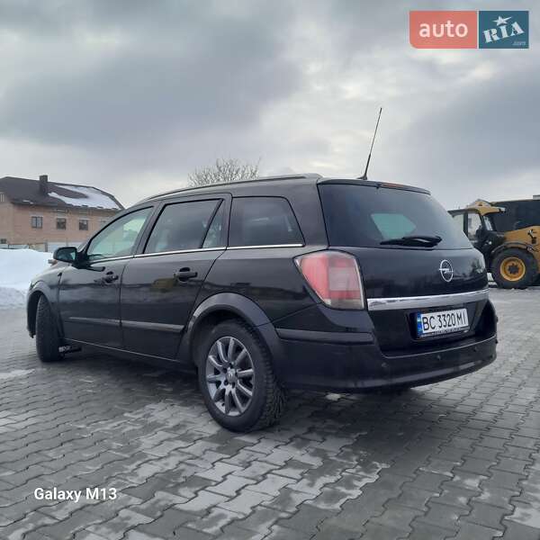 Универсал Opel Astra 2006 в Бродах