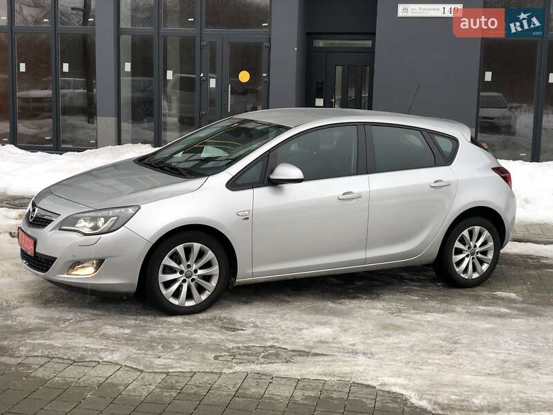 Хэтчбек Opel Astra 2012 в Львове фото 8 Хэтчбек Opel Astra 2012 в Львове