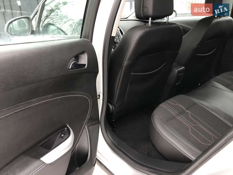 Хэтчбек Opel Astra 2012 в Львове фото 34 Хэтчбек Opel Astra 2012 в Львове