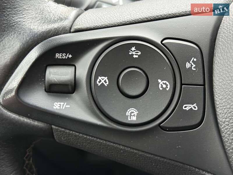 Универсал Opel Astra 2017 в Киеве