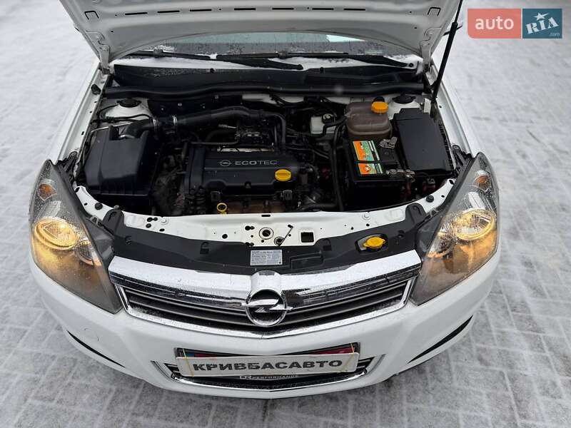 Хэтчбек Opel Astra 2009 в Кривом Роге