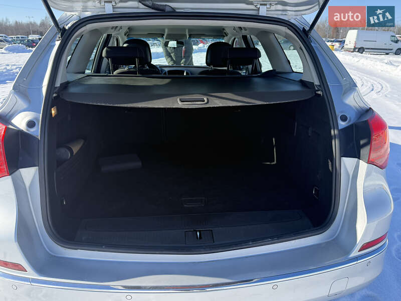 Универсал Opel Astra 2015 в Львове