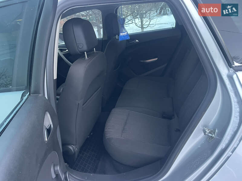 Универсал Opel Astra 2011 в Харькове фото 5 Универсал Opel Astra 2011 в Харькове