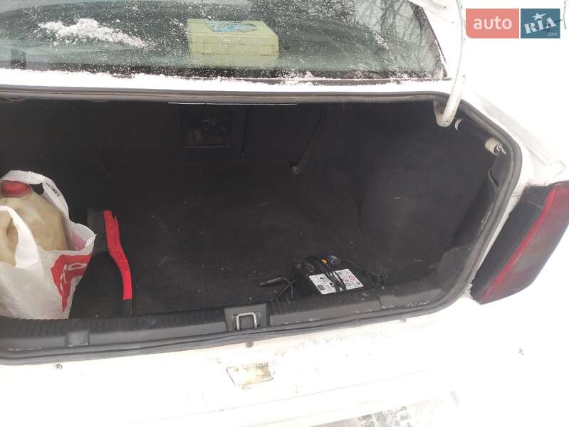 Седан Opel Astra 1998 в Жмеринке