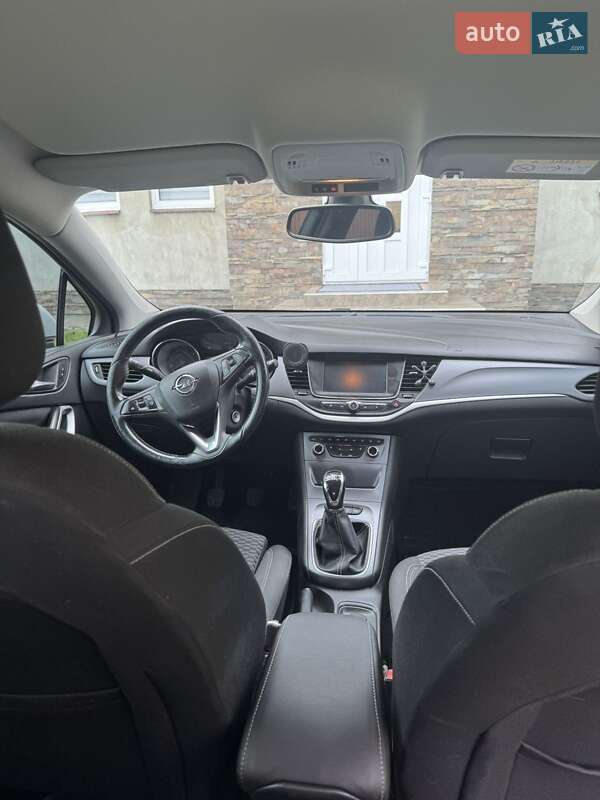 Универсал Opel Astra 2017 в Хусте фото Универсал Opel Astra 2017 в Хусте