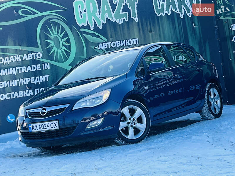 Opel Astra 2010 Opel Astra 2010