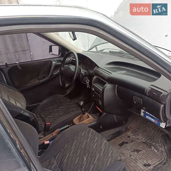 Седан Opel Astra 1993 в Змиеве