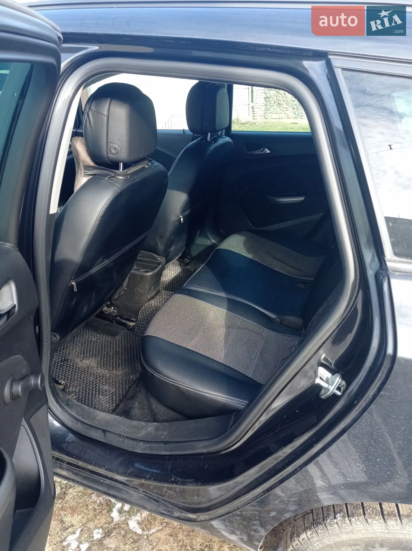 2011 Opel Astra - мініатюра 10