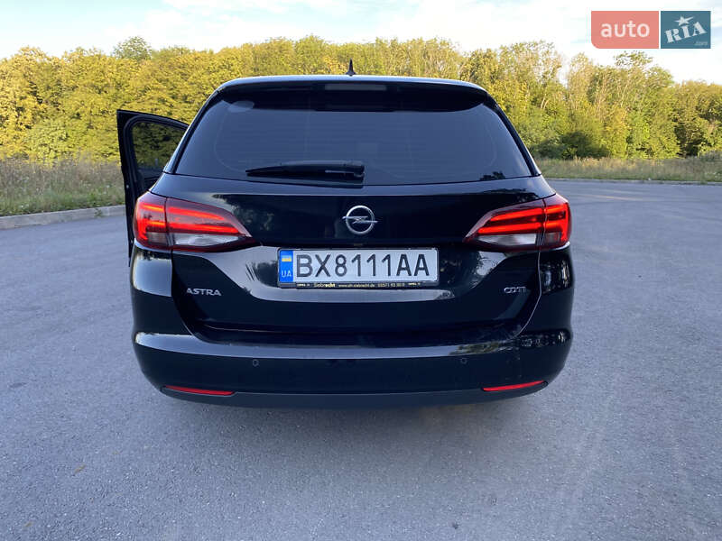 Універсал Opel Astra 2017 в Дунаївцях