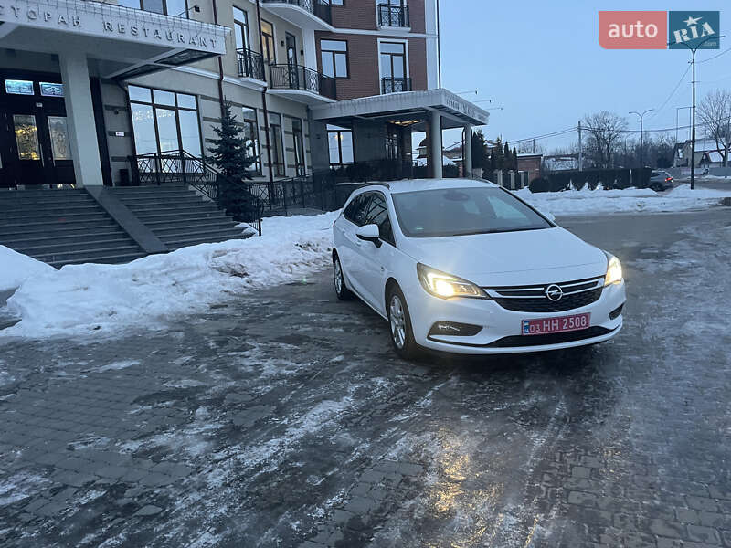 Универсал Opel Astra 2016 в Шептицькому
