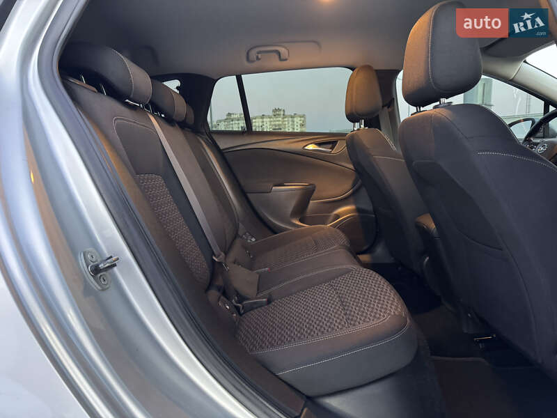 Универсал Opel Astra 2018 в Киеве фото 39 Универсал Opel Astra 2018 в Киеве