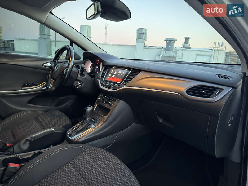 Универсал Opel Astra 2018 в Киеве фото 41 Универсал Opel Astra 2018 в Киеве