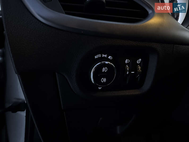 Универсал Opel Astra 2018 в Киеве фото 50 Универсал Opel Astra 2018 в Киеве