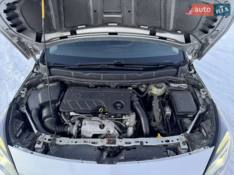 Универсал Opel Astra 2018 в Киеве фото 73 Универсал Opel Astra 2018 в Киеве